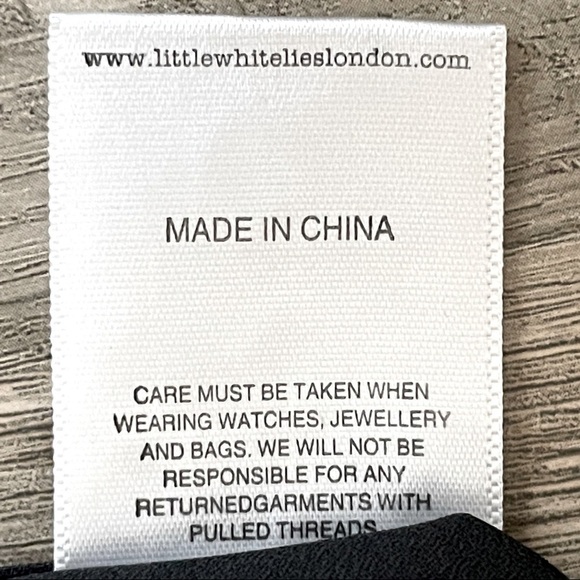 🌺 Little White Lies Urban Outfitters Ffion Black Lace Up Cover Up Dress Size XS - Picture 10 of 11